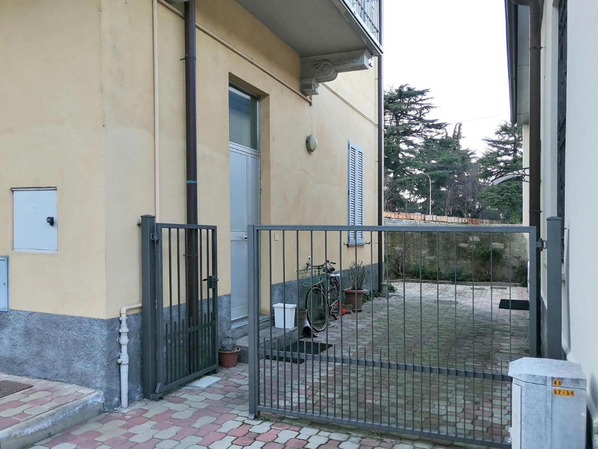 Appartamento Aida - Near The Center With Private Parking E Ac Комо Екстериор снимка