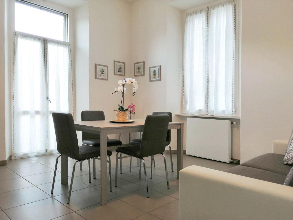 Appartamento Aida - Near The Center With Private Parking E Ac Комо Екстериор снимка